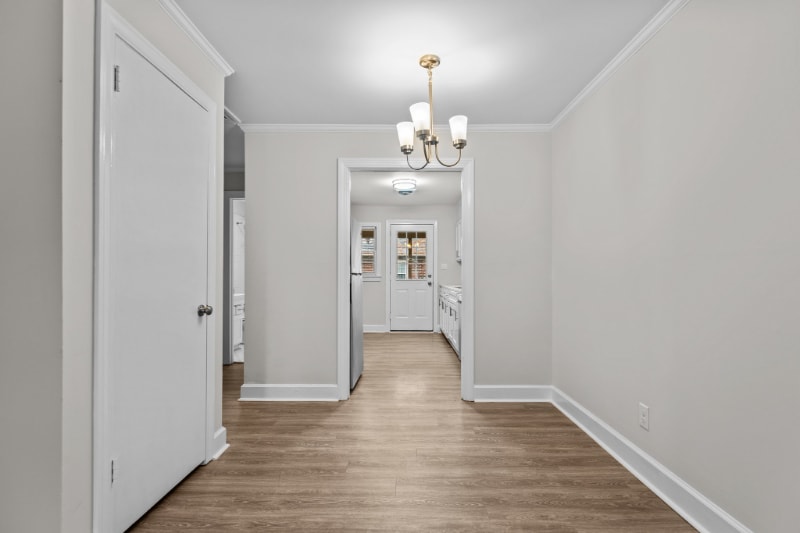 Building Photo - 105 N Meade St