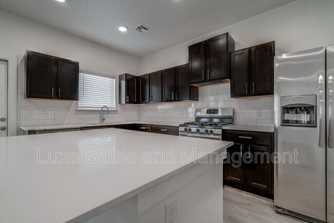 Building Photo - 7901 NW 135th Terrace