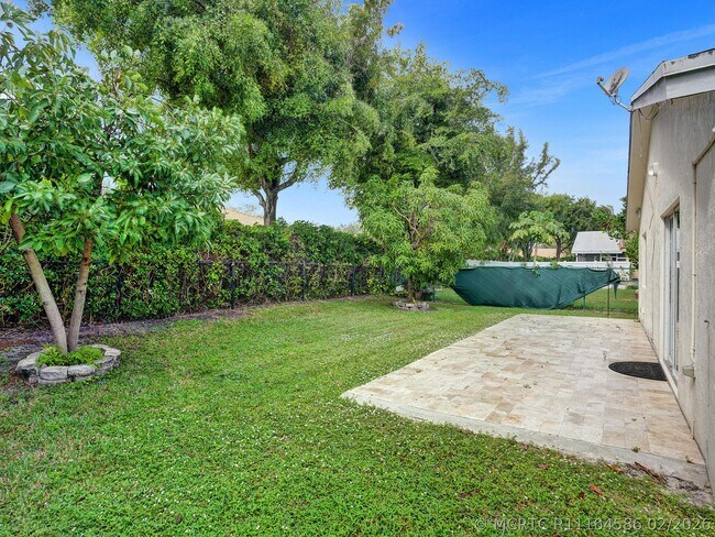 Building Photo - 1245 SW 46th Way