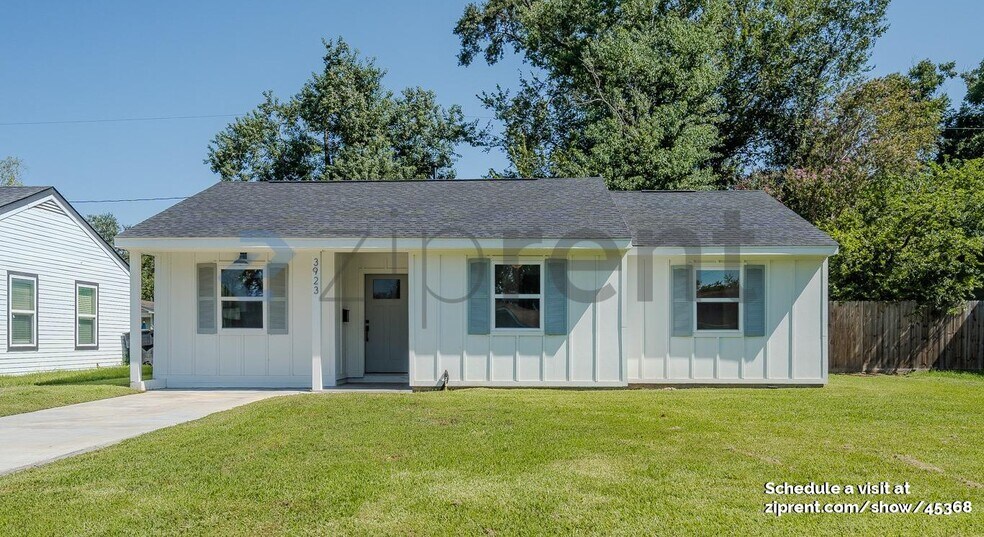 Building Photo - 3923 Alsace St