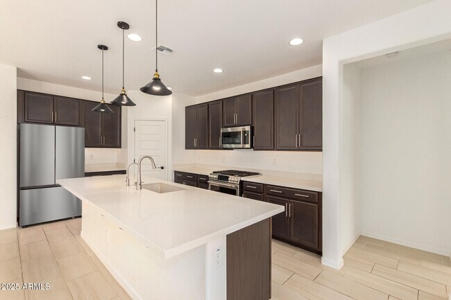 Building Photo - 12751 W Ocotillo Rd