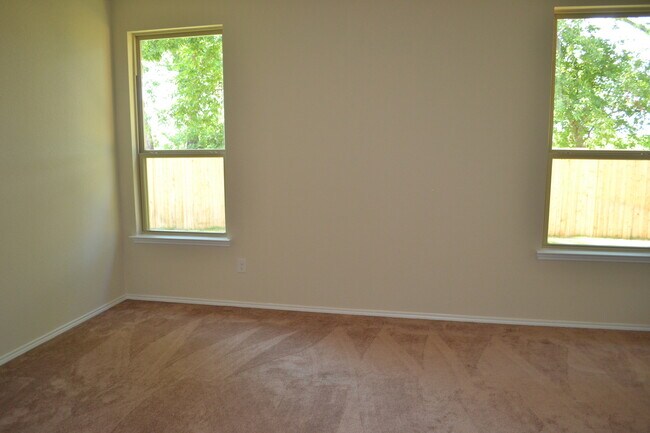 Building Photo - House for Lease in Sherman