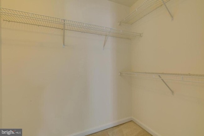 Building Photo - 13129 Park Crescent Cir