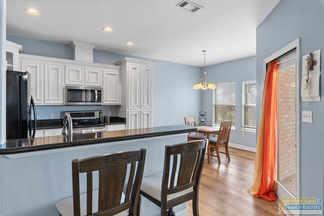 Building Photo - 22 Augusta Dr