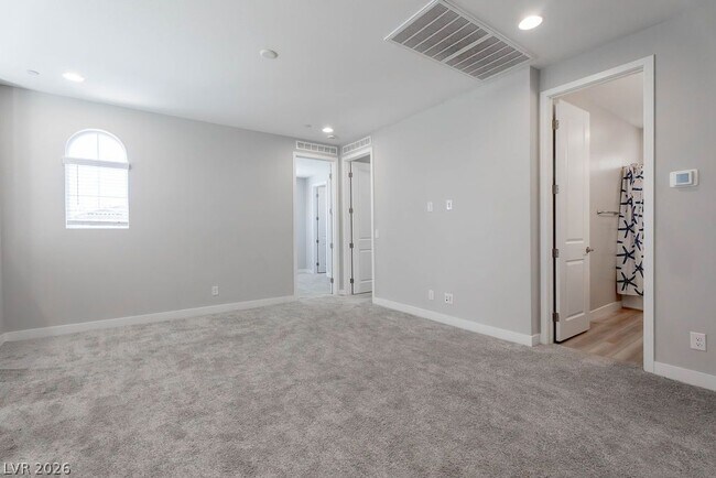 Building Photo - 10620 Carnes Ave