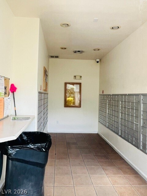 Building Photo - 1320 Red Gable Ln