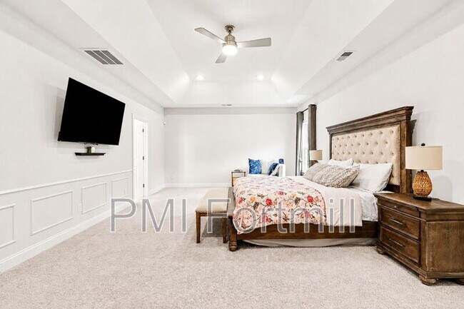 Building Photo - 2218 Idol Rock Dr