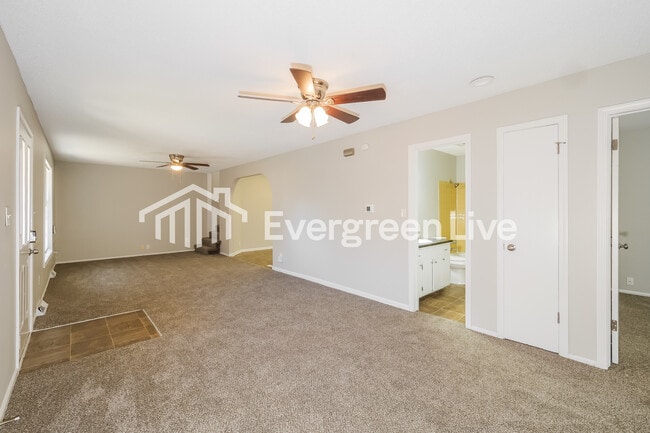 Building Photo - 3126 S Maywood Ave