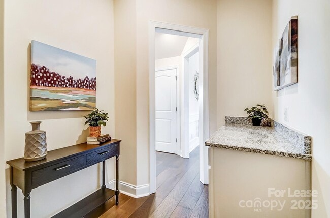Building Photo - 11144 Limehurst Pl