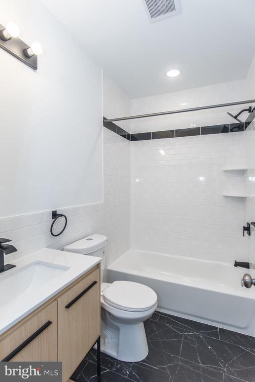 Building Photo - 315 N Preston St