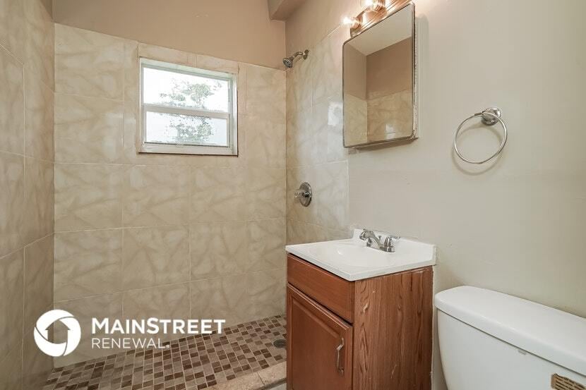 Building Photo - 1507 Gardenia Ave