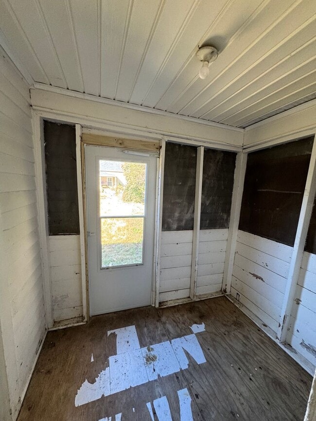 Building Photo - 2/1 House in Downtown Shelby, NC