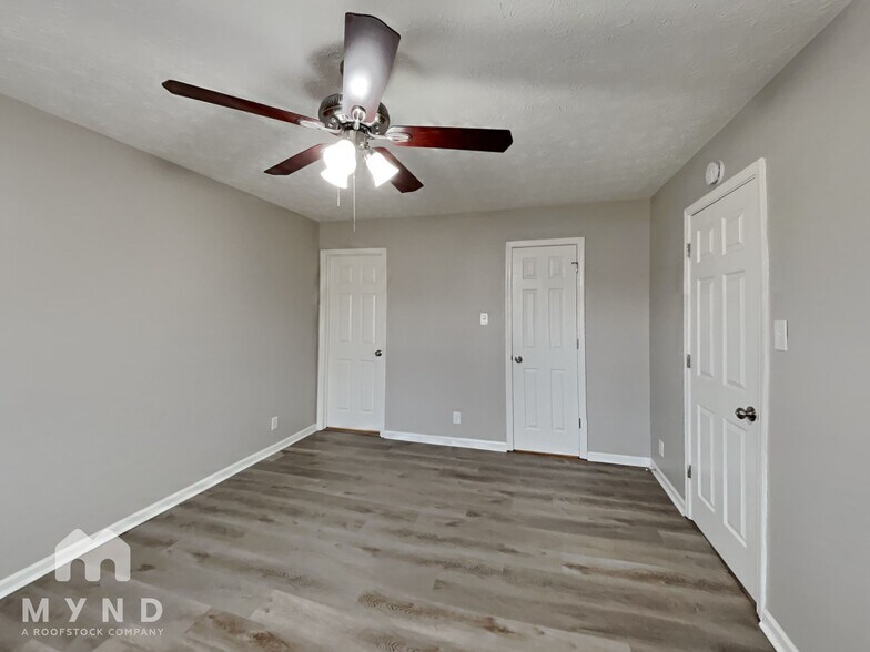 Building Photo - 6040 Buell Ln