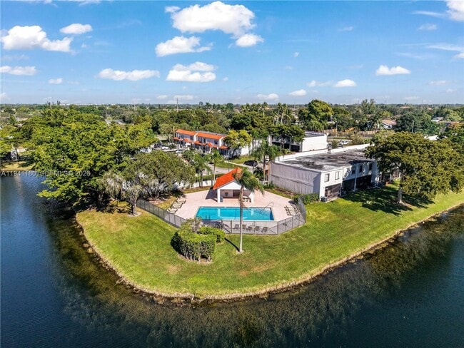 Building Photo - 9487 NW 42nd St