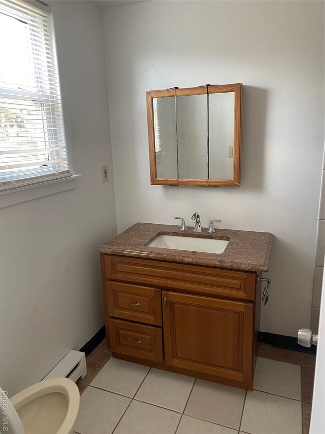 Building Photo - 104 River Ave