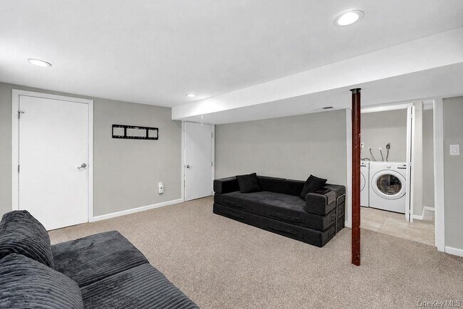 Building Photo - 155 Little Fresh Pond Rd