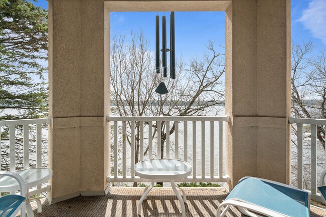 Building Photo - 2718 Willow Point Dr