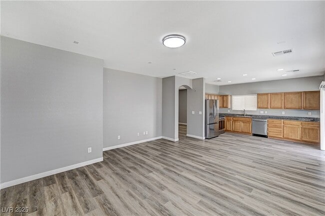Building Photo - 9174 W Brilliant Prairie Ct