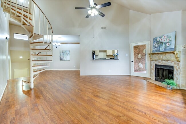 Building Photo - 4144 Greystone Way