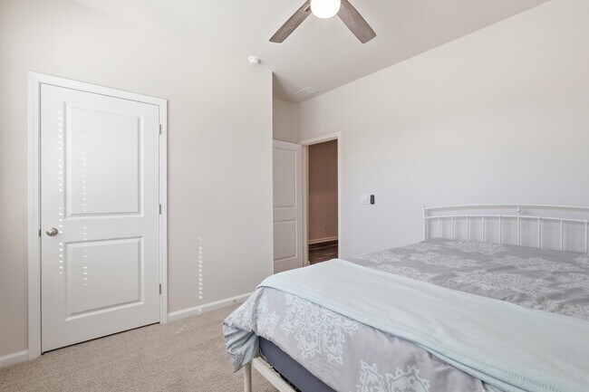 Building Photo - 114 Brooks Dr