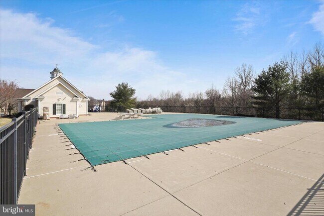 Building Photo - 15221 Londons Bridge Rd