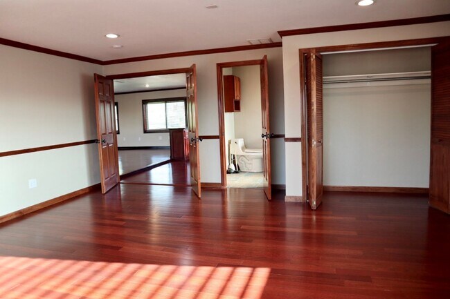 Building Photo - 35754 Mission Blvd