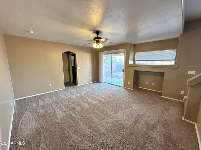 Building Photo - 15514 W Ventura St