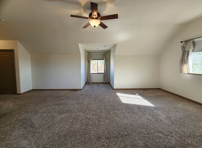 Building Photo - 2185 Quail Valley Ln