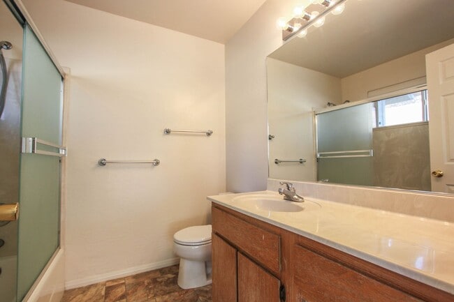 Building Photo - 2 Story Duplex with Loft & Deck