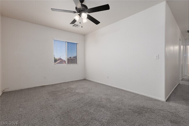 Building Photo - 6042 Highland Gardens Dr