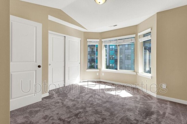 Building Photo - 8900 SW Elena Ln