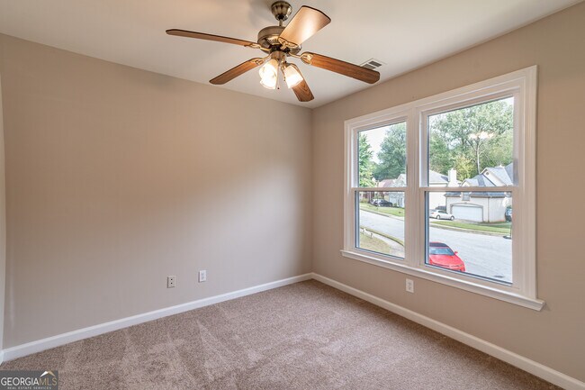 Building Photo - 705 Oxford Crest Ct NW