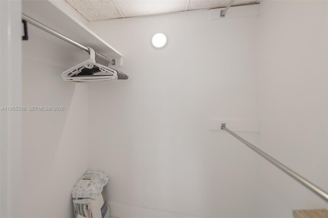 Building Photo - 1985 S Ocean Dr