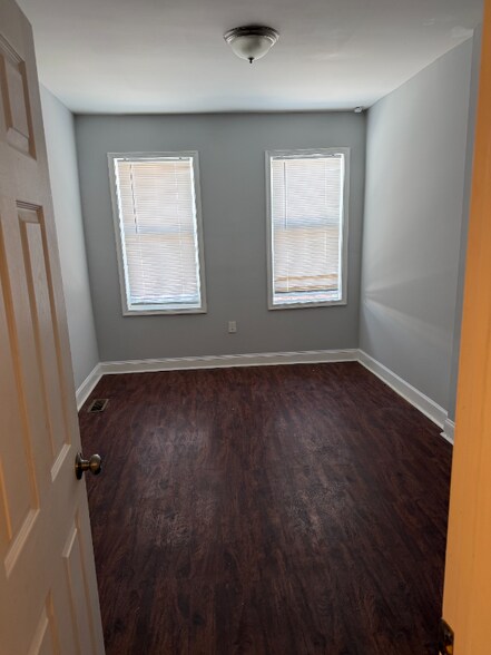 Building Photo - 5336 Cordelia Ave