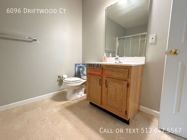 Building Photo - 6096 Driftwood Ct