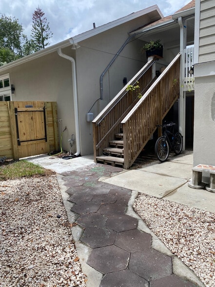 Building Photo - 1 Bed/1 Bath - Unit 1