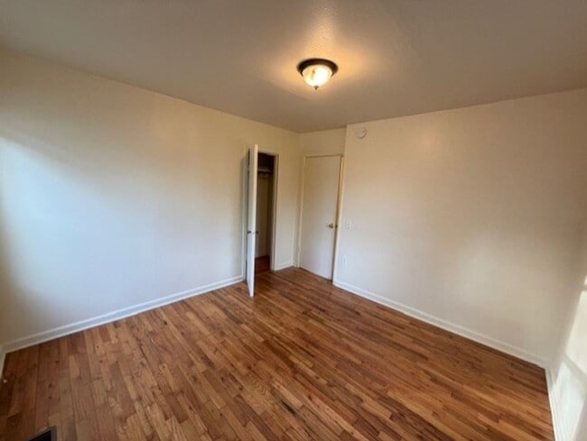 Building Photo - Charming 4 Bedroom ~ 1 Bathroom Home in Southeast Corvallis