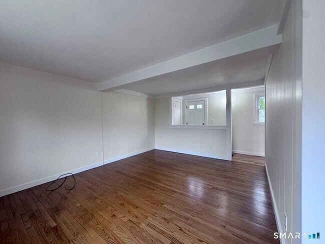 Building Photo - 85 Ivy St