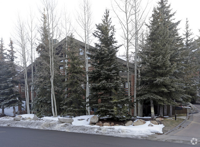 Building Photo - Deer Valley Club