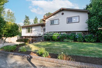 Building Photo - Stylish Updated Four Bedroom Home in Beaverton!