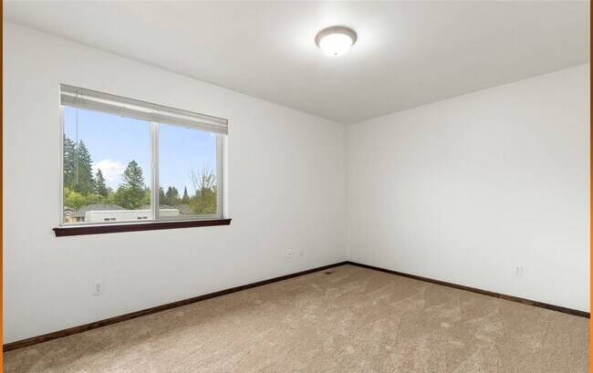 Building Photo - 9823 31st Ave SE