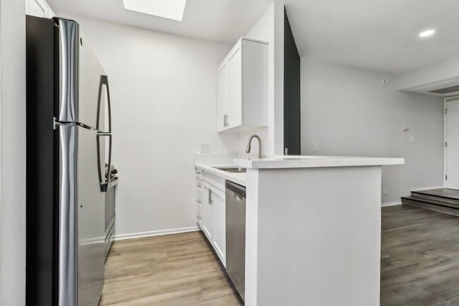 Interior Photo - 1223 Federal Ave