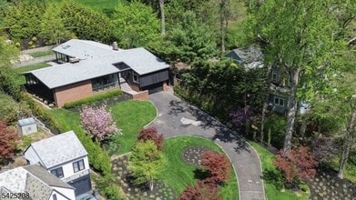 Building Photo - 293 Wyoming Ave