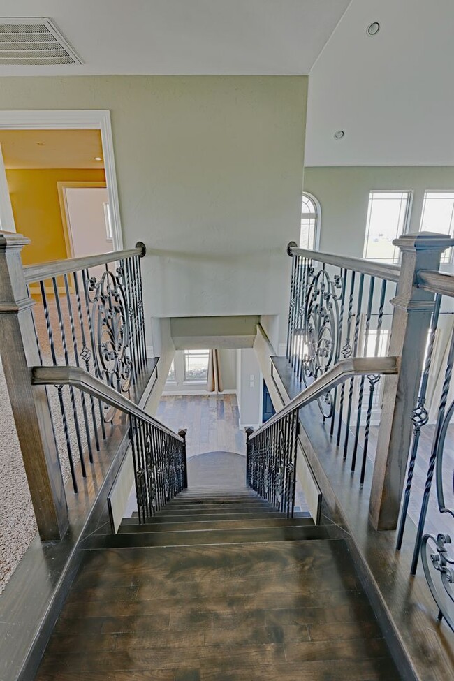 Building Photo - 10720 FM1385