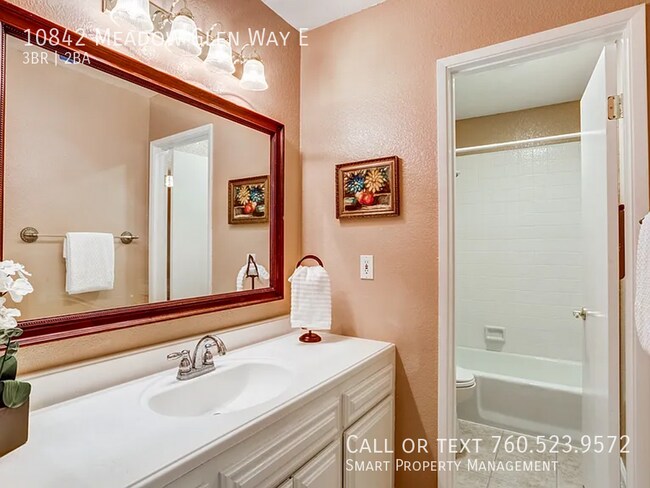 Building Photo - 10842 Meadow Glen Way E