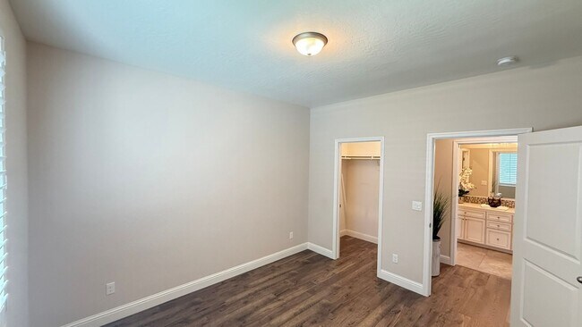 Building Photo - Beautiful Home for rent in Shannon Ranch in Visalia!
