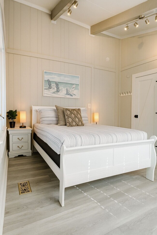 Building Photo - 152 Barksdale Ln