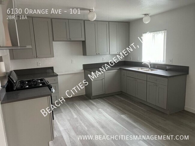 Building Photo - Remodeled Lower Unit