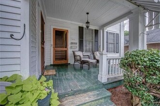 Building Photo - 506 S Lee St