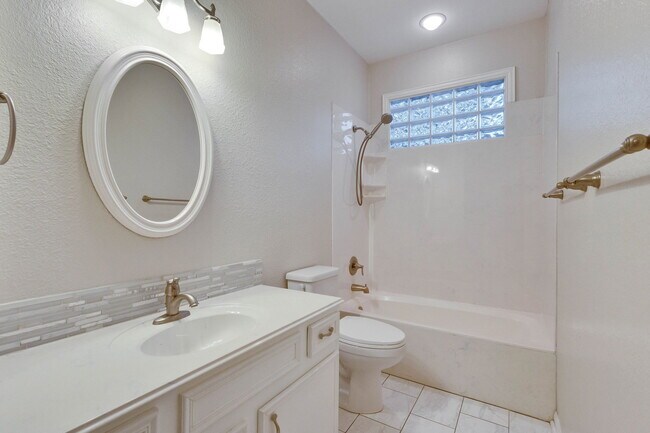 Building Photo - 1706 Pheasant Roost